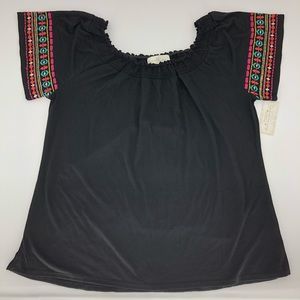 FRENCH LAUNDRY Off Shoulder‎ Embroidered Sleeve